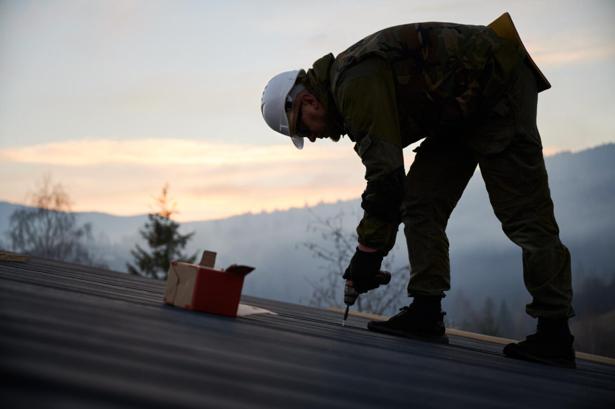 After-Hours Roof Emergencies in Tampa: What Homeowners Should Do First